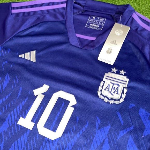 Adidas Leo Messi Fan Version 2022-2023 Men’s Away Soccer Jersey🆕 - Picture 7 of 9